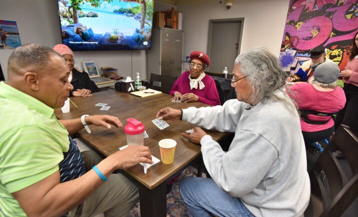 Centro para personas mayores en People's Center